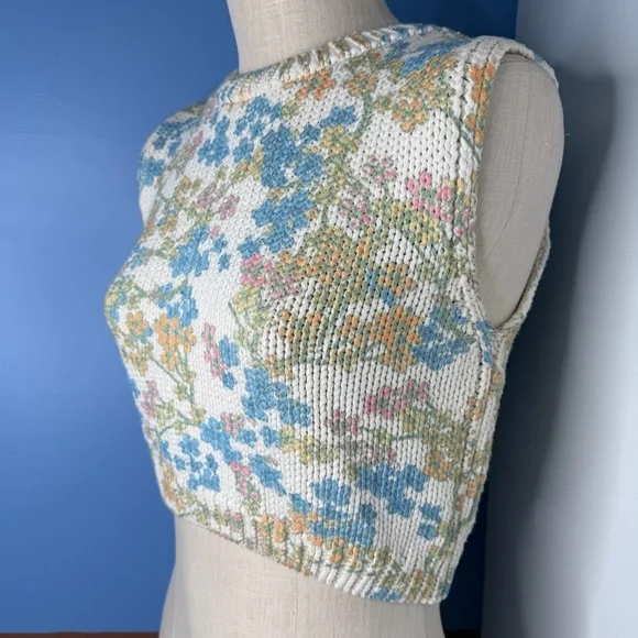 Zara Blue Floral Jacquard Knit Top Open Back Cropped Size Large - Picture 2 of 4